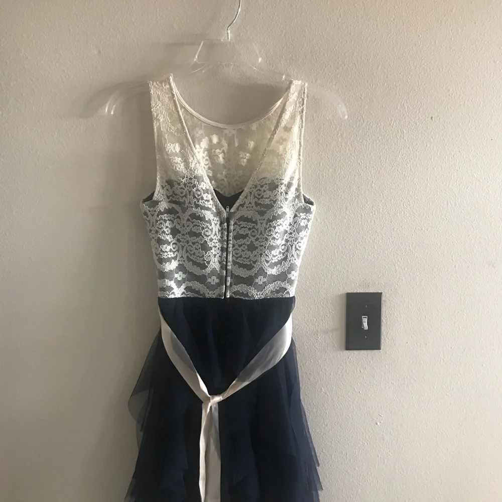 Prom/ formal event. - Picture 3 of 3